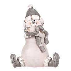 Sněhulák - polyresiová figurka, sedící, šedý obleček a čepka Sněhulák - polyresiová figurka, sedící, šedý obleček a čepka
