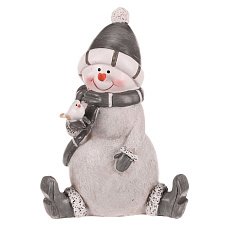 Sněhulák - polyresiová figurka, sedící, šedý obleček a čepka Sněhulák - polyresiová figurka, sedící, šedý obleček a čepka